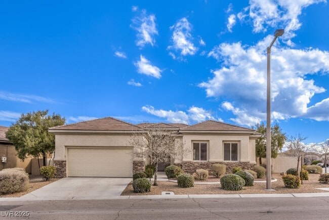 Primary Photo - 10575 Regal Stallion Ave