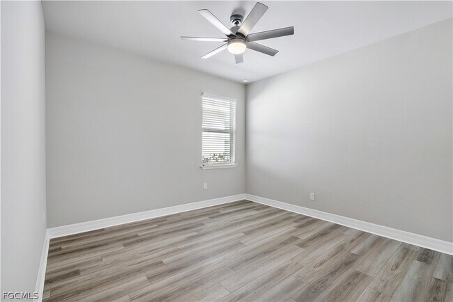 Building Photo - 44300 Saddlewood Ct