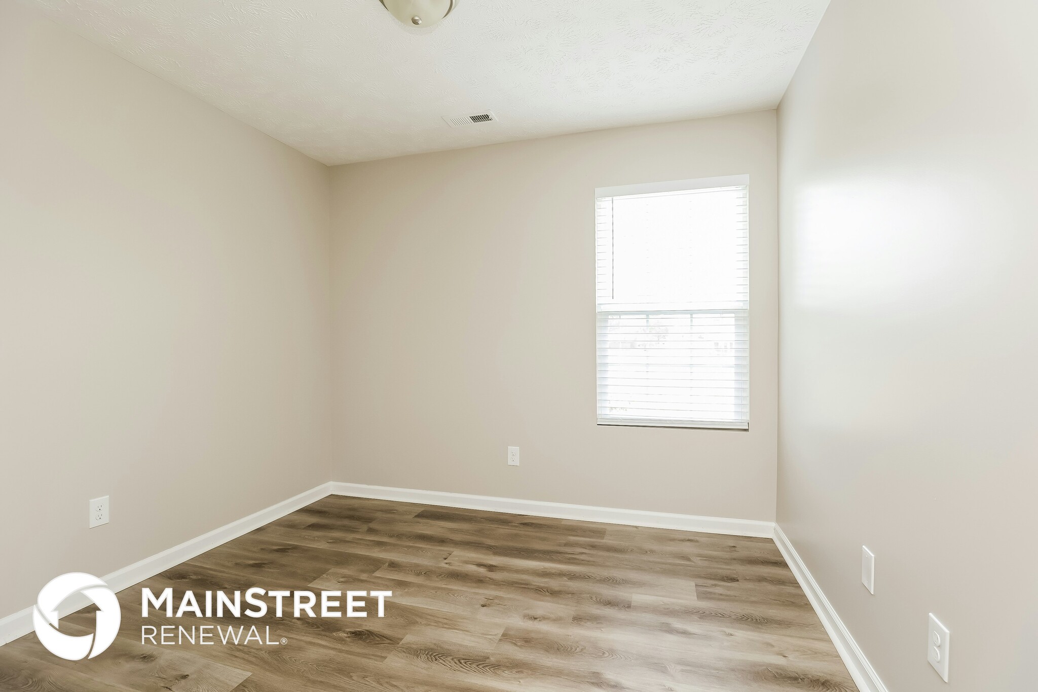 Building Photo - 242 N Blakemore Ave