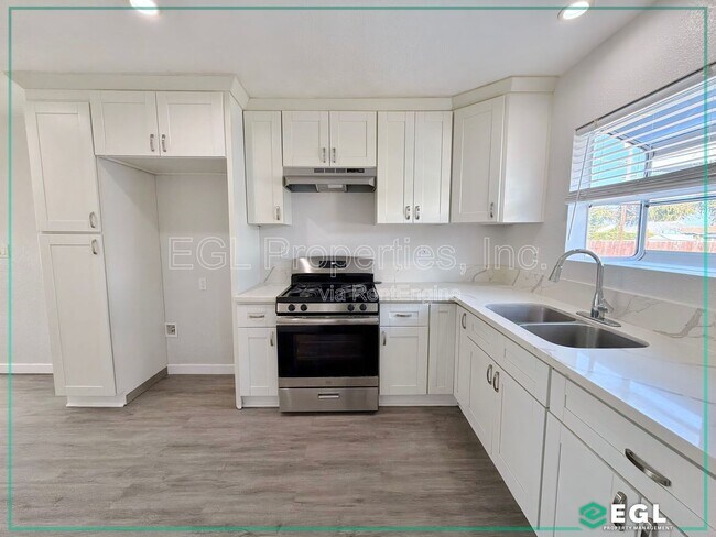 Building Photo - 13226 Stanford Ave