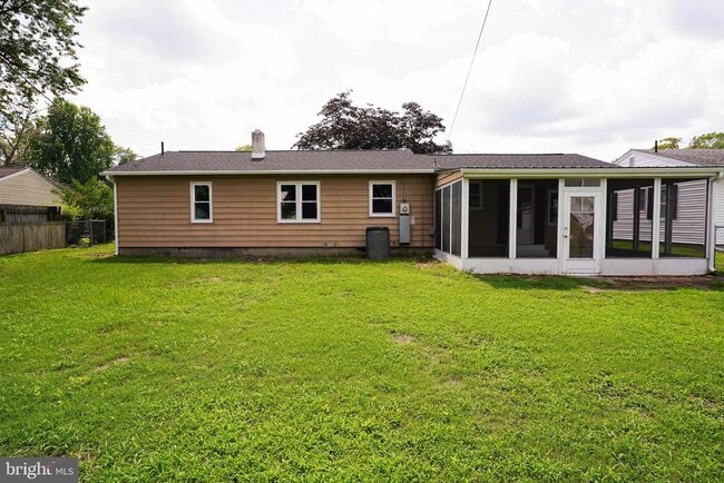 Building Photo - 737 Magnolia Dr