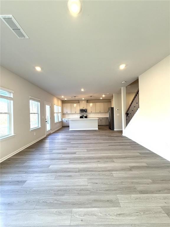 Building Photo - 287 Sequoia Ln