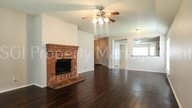 Building Photo - 4829 Egret St