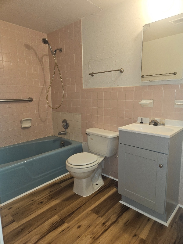 Building Photo - 414 E Avenue A