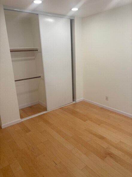 Building Photo - 3840 Howe St
