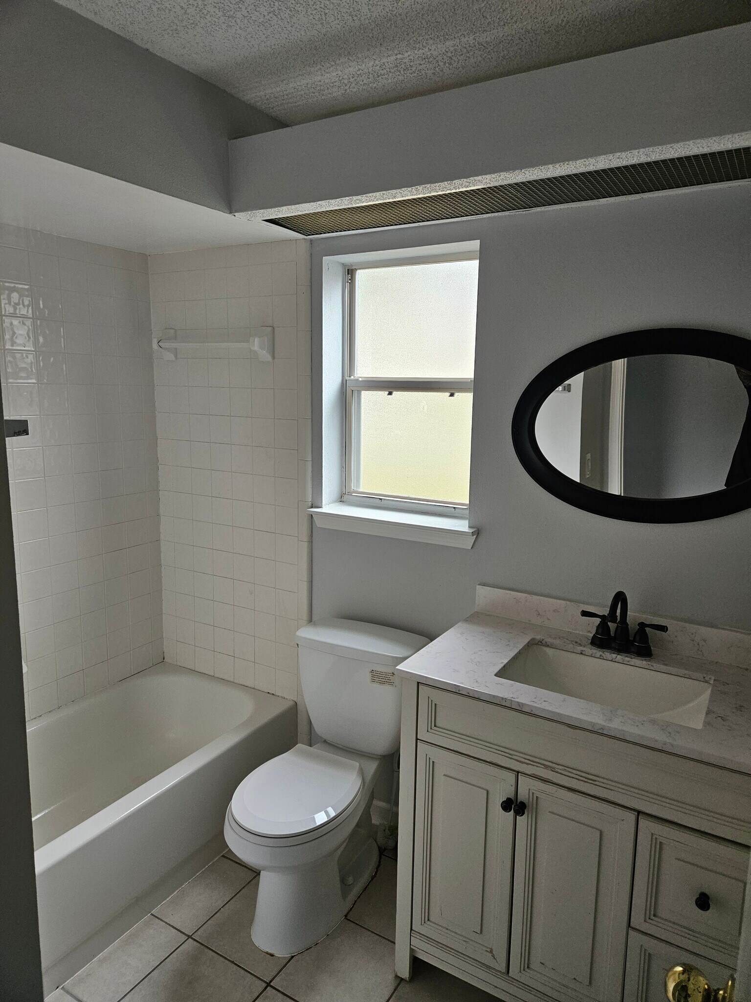 2nd bathroom - 8121 Fieldside Dr W