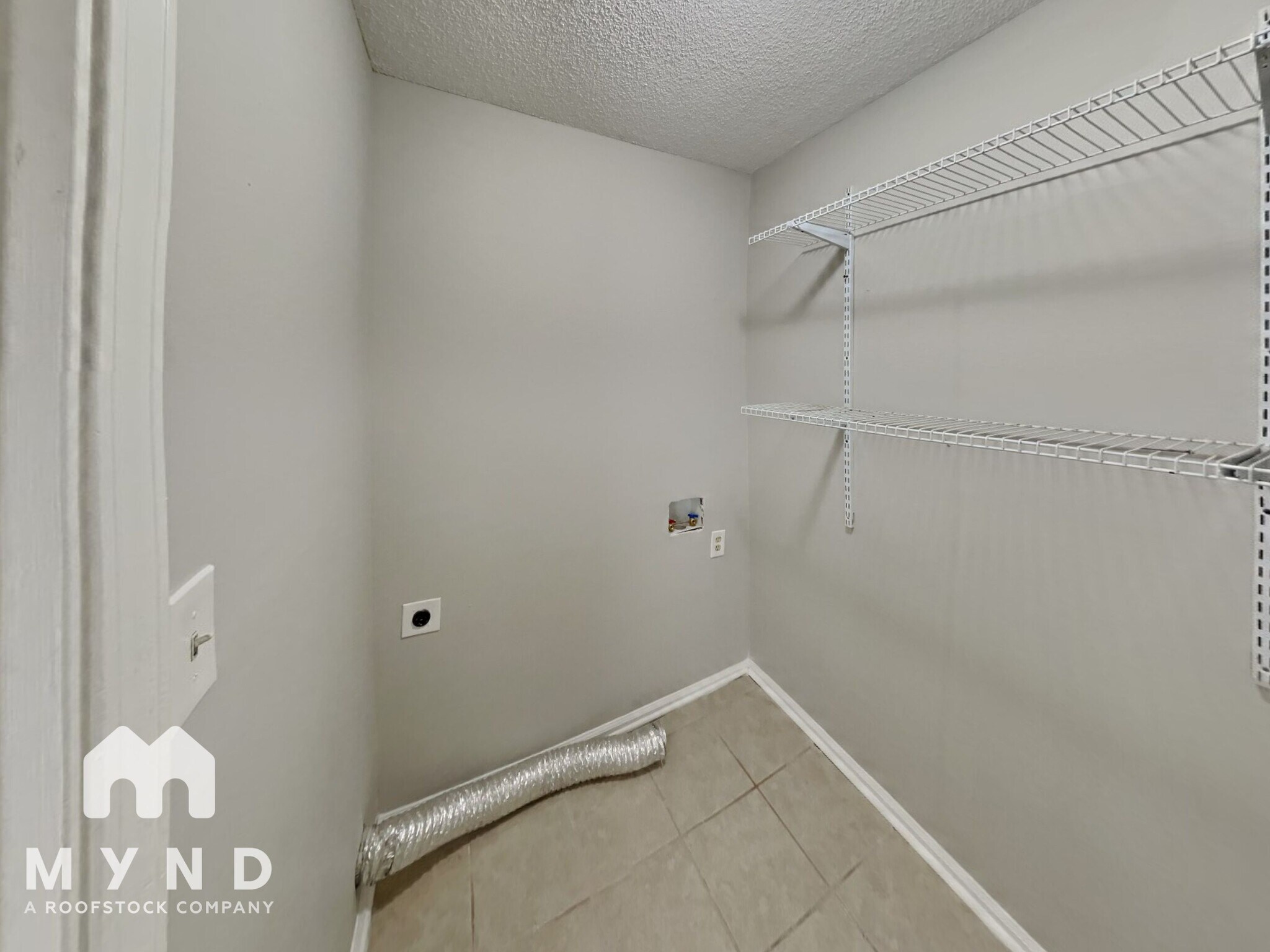 Building Photo - 530 Creekwood Cir S