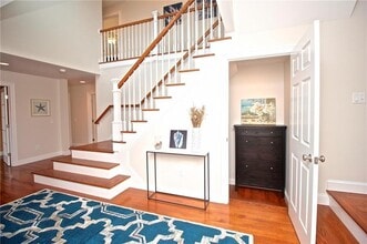 Building Photo - 190 Coggeshall Ave