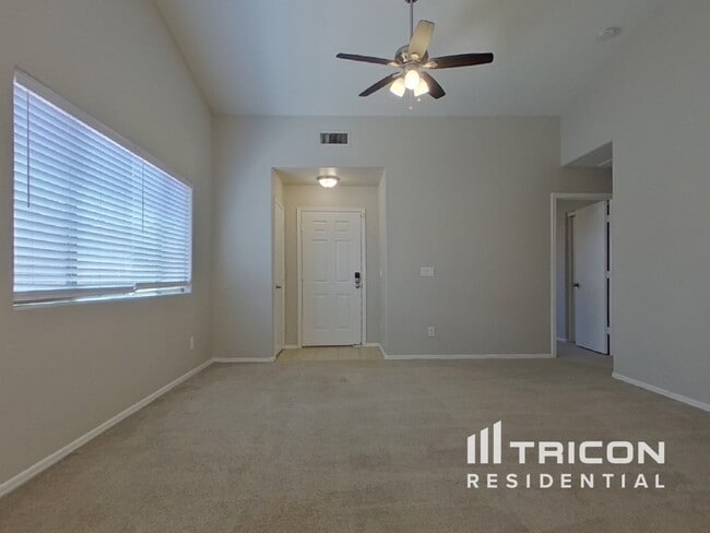 Building Photo - 25726 W St Kateri Dr