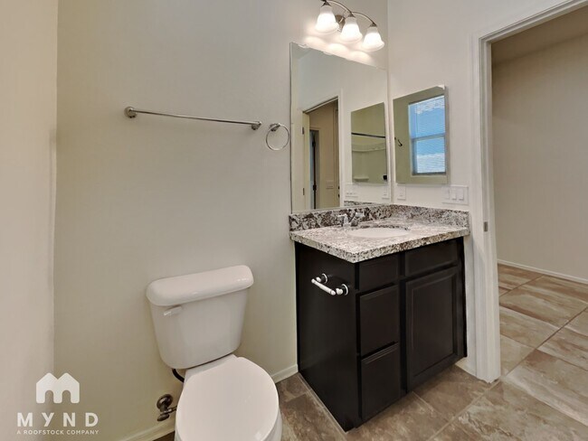 Building Photo - 2747 W Apollo Rd