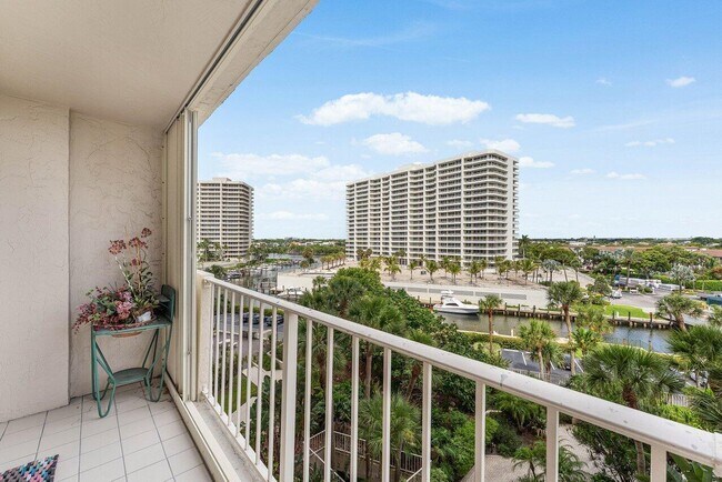 Building Photo - 4301 N Ocean Blvd