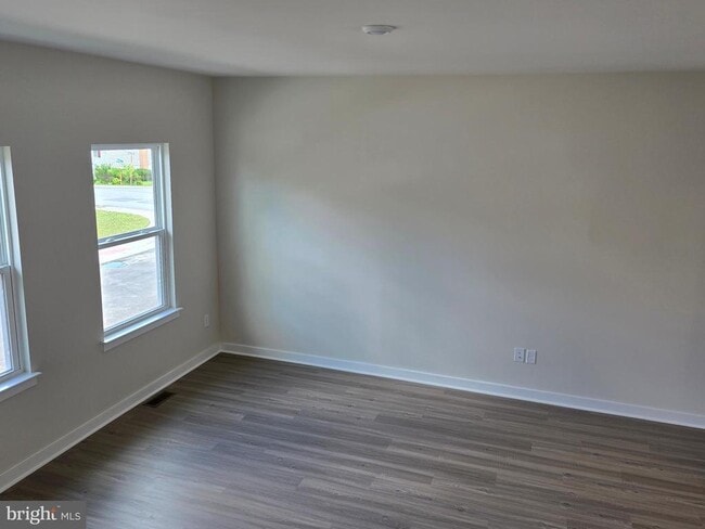 Building Photo - 107 BOONE Ct