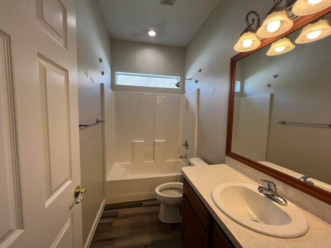 Building Photo - 254 Broyles Dr