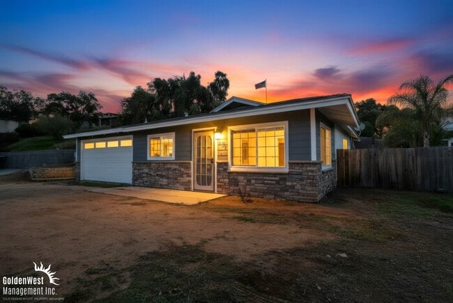 Building Photo - Updated 3Bdm 2Ba Single Story Home with Detached Garage in the Heart of Lakeside