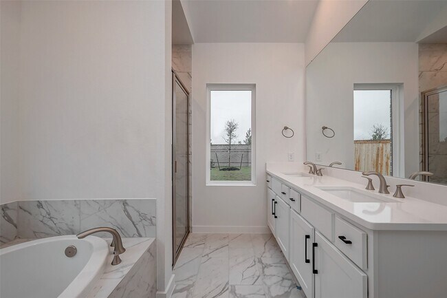 Building Photo - 11430 Gossamer Wing Ln