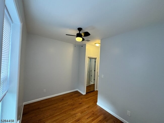 Building Photo - 47 Burnet St