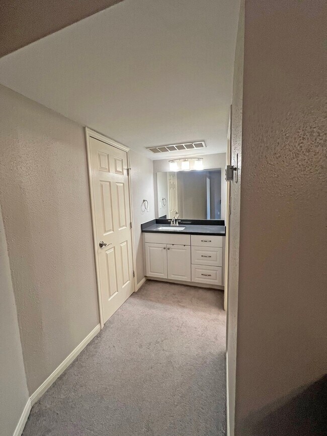 Building Photo - 1201 McDuffie St