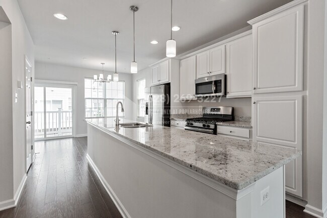 Building Photo - 7113 Rowlock Aly