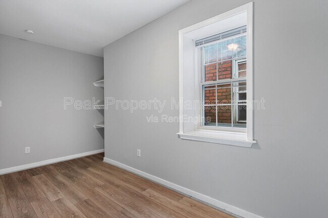 Building Photo - 612 N 32nd St