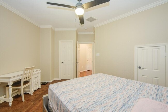 Building Photo - 22315 Claysprings Ln