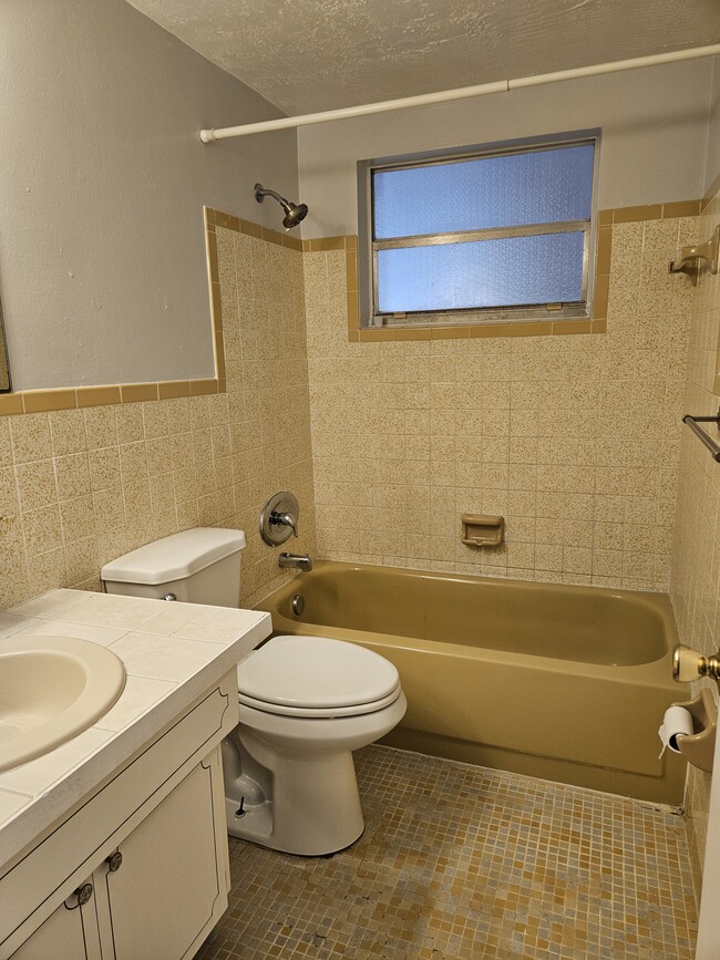 Building Photo - 3345 Trask Dr