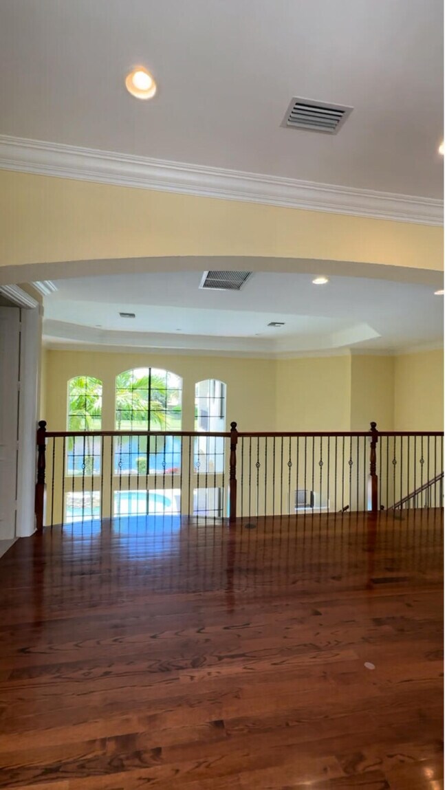 Building Photo - 9407 Bridgebrook Dr