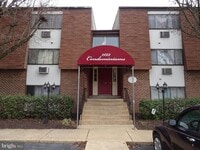 Building Photo - 610 W 11th St