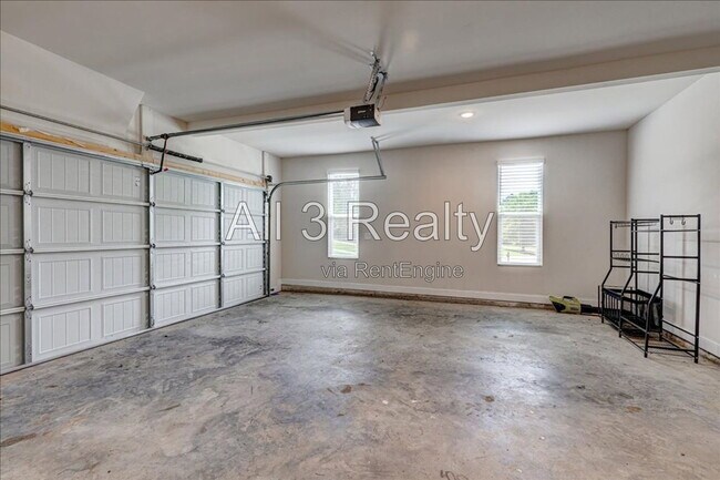 Building Photo - 225 Barnett Ln Ln