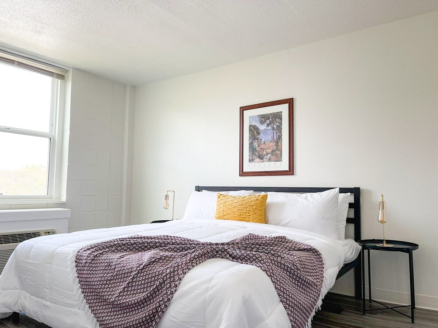 Building Photo - 2515 Burnet Ave