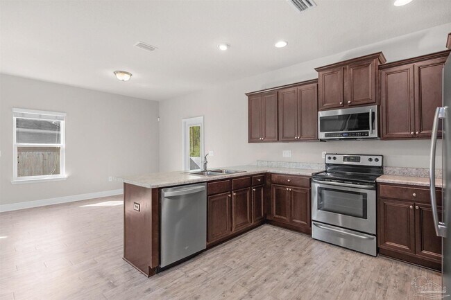 Building Photo - 8645 Bucklebury Dr