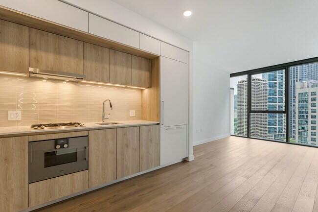 Building Photo - 211 N Harbor Dr