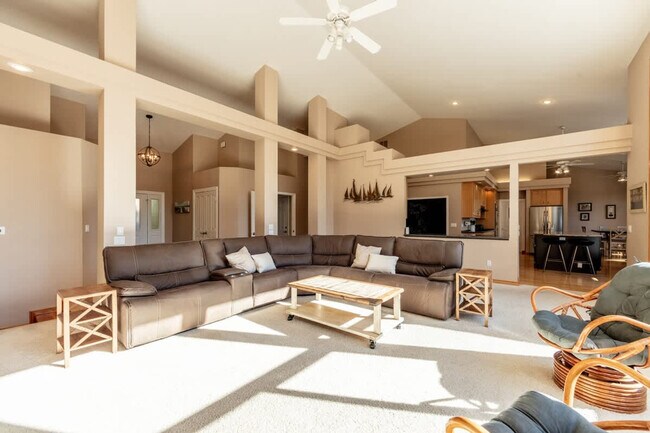 Building Photo - 3228 E Fernan Terrace Dr