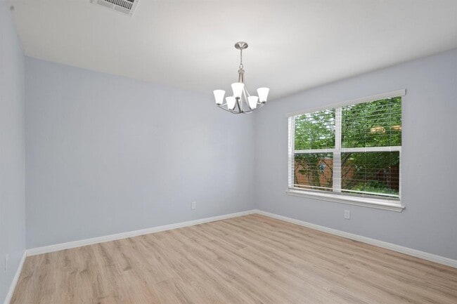 Building Photo - 1408 Deer Ledge Trail