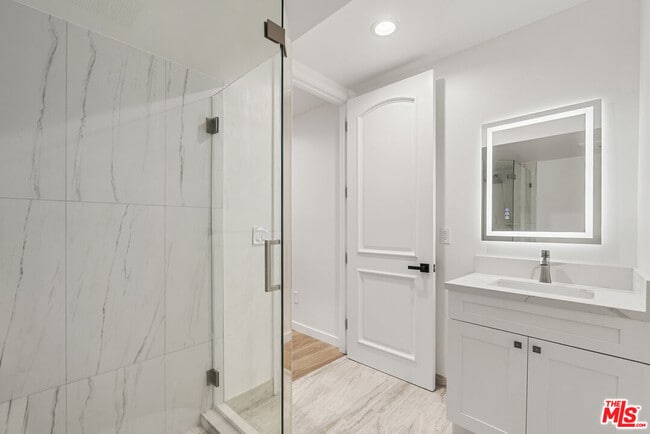 Building Photo - 11945 Sonoma Way