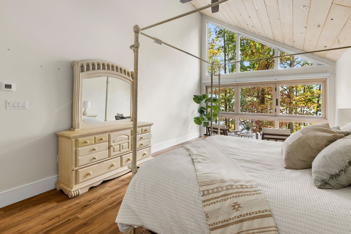 Building Photo - 3204 Shallowford Landing Terrace