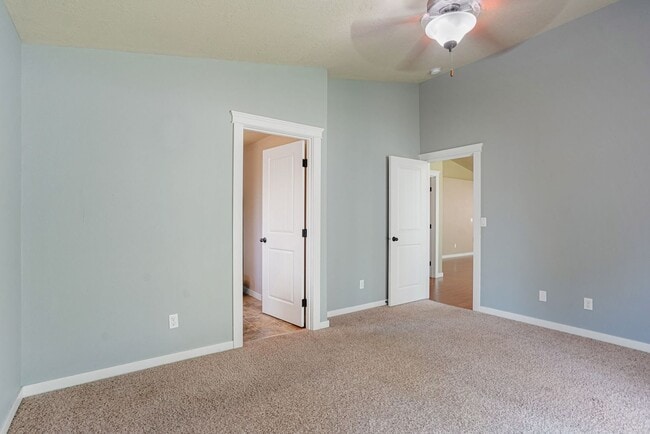 Building Photo - Well-Kept 3 bed, 2 bath home in South Salem