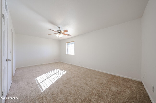 Building Photo - 3015 W Bluefield Ave