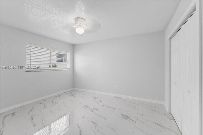 Building Photo - 1030 9th St