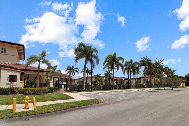 Building Photo - 12808 SW 132nd Terrace