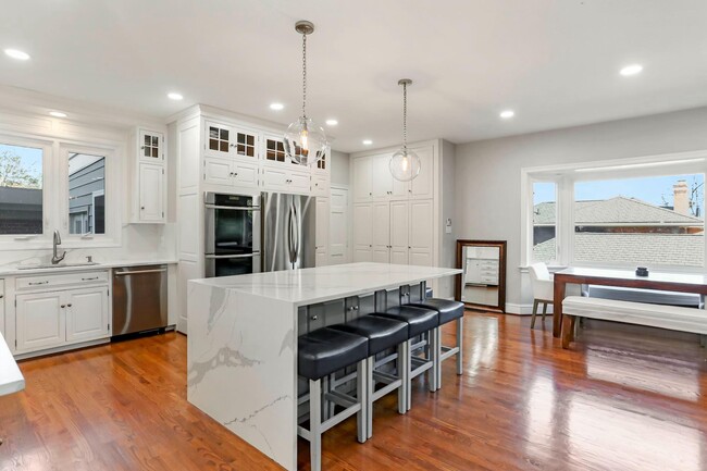 Building Photo - 1412 Coventry Ln