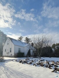 Building Photo - 895 Pleasant Valley Rd