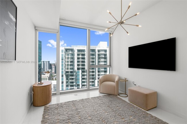Building Photo - 300 Biscayne Blvd Way