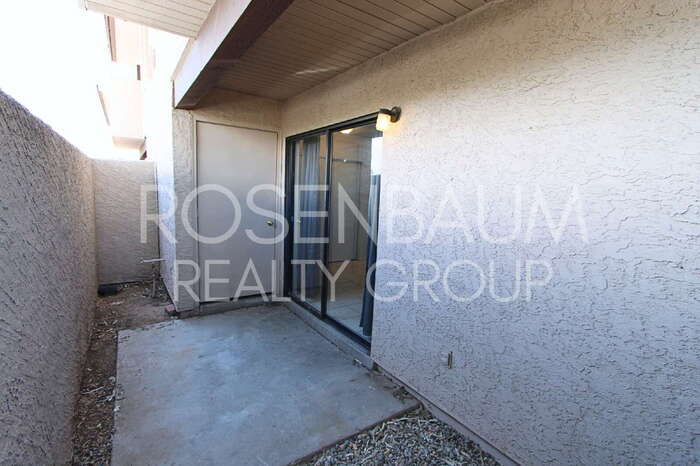 Building Photo - 410 E 9th Ave