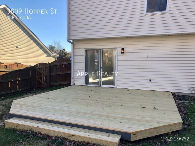 Building Photo - 3809 Hopper St