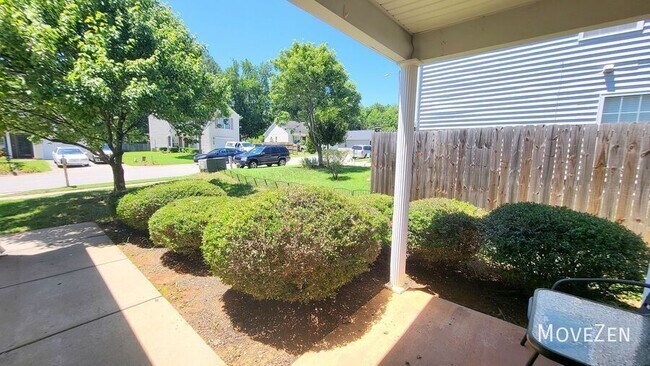 Building Photo - 1205 Ricochet Dr