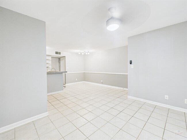 Building Photo - 3018 S 1st St