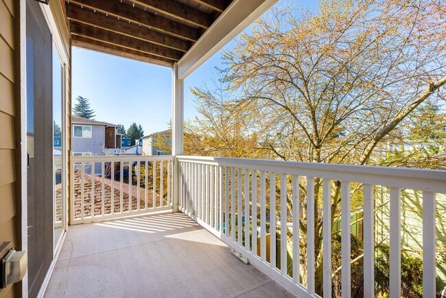 Building Photo - 1619 SW Barton St