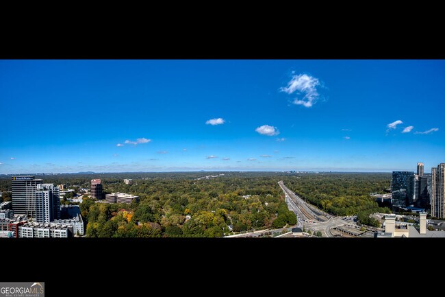 Building Photo - 3338 Peachtree Rd NE