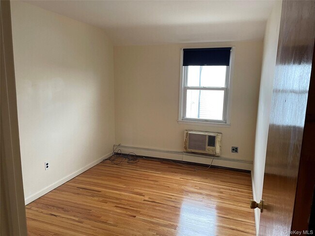 Building Photo - 149-26-149-21 21st Ave