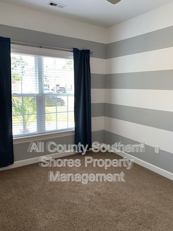 Building Photo - 131 Maggie Wy